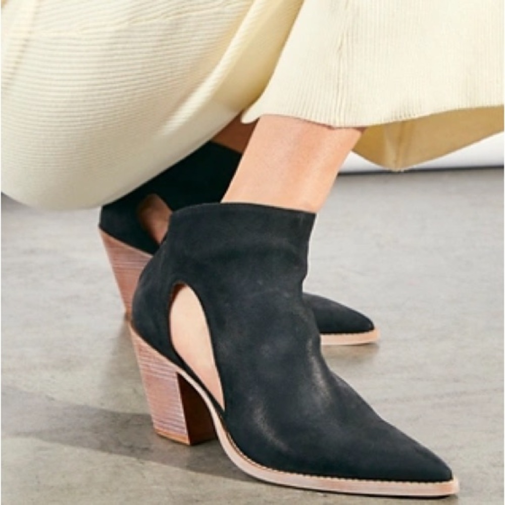 Free People New Black Suede Wilder Ankle Boot Sz 8